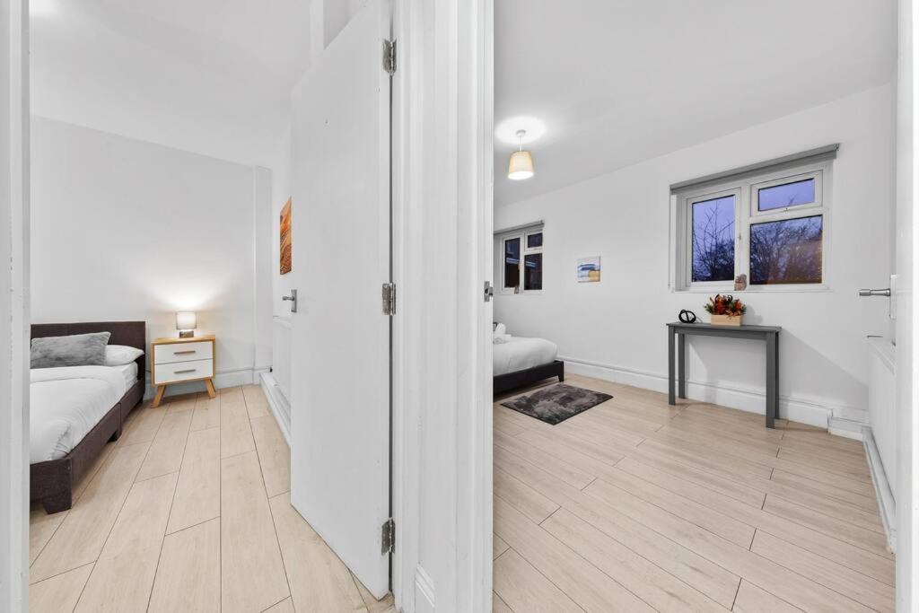 Holiday Home Near Kings Cross Sleep 12 Sp7 London Kültér fotó