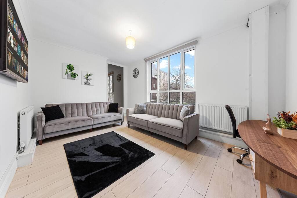 Holiday Home Near Kings Cross Sleep 12 Sp7 London Kültér fotó