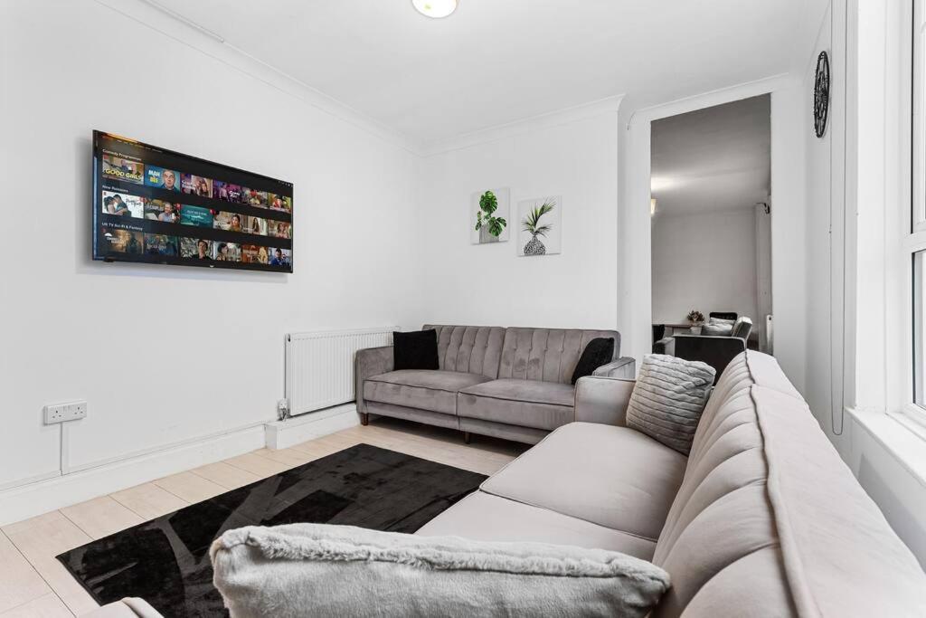 Holiday Home Near Kings Cross Sleep 12 Sp7 London Kültér fotó