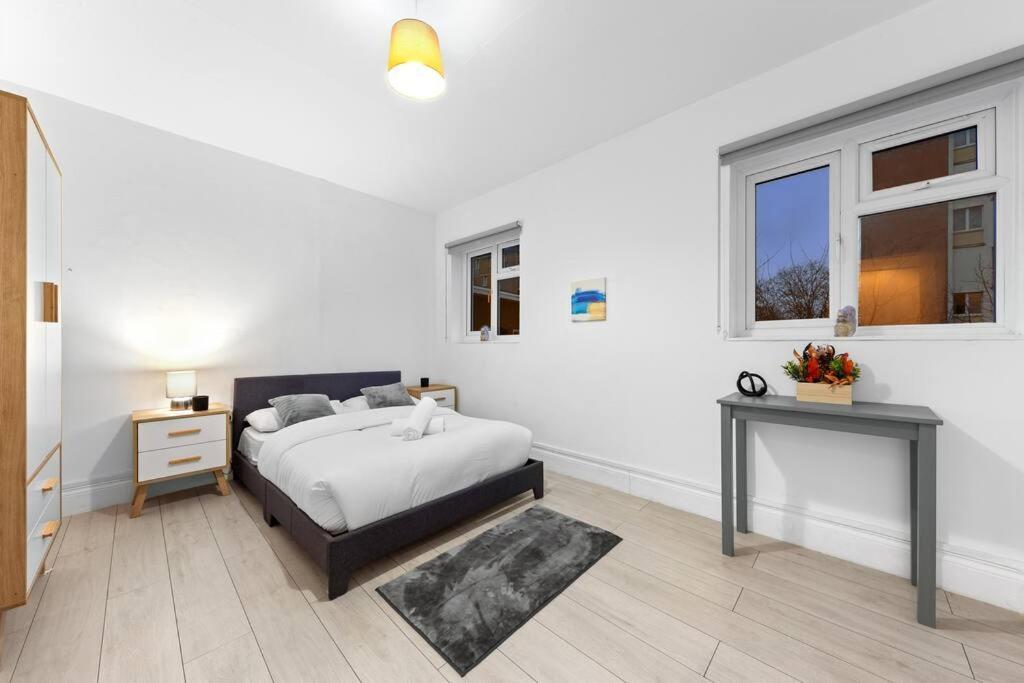 Holiday Home Near Kings Cross Sleep 12 Sp7 London Kültér fotó