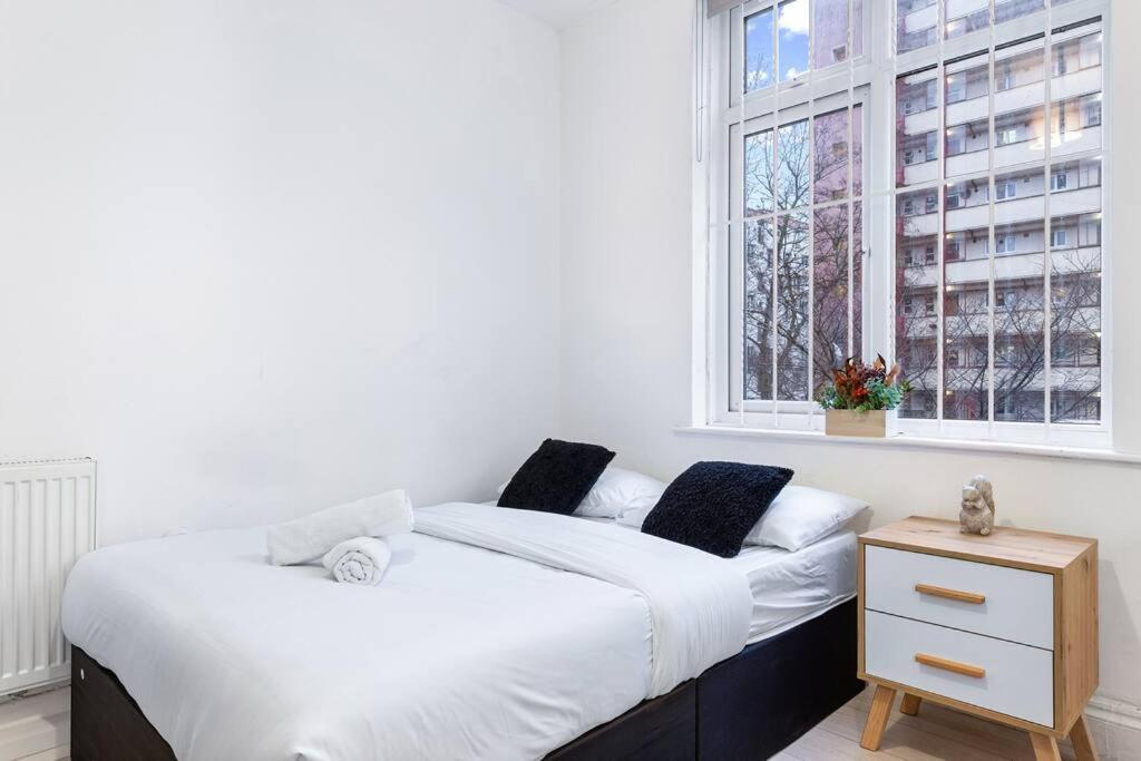 Holiday Home Near Kings Cross Sleep 12 Sp7 London Kültér fotó