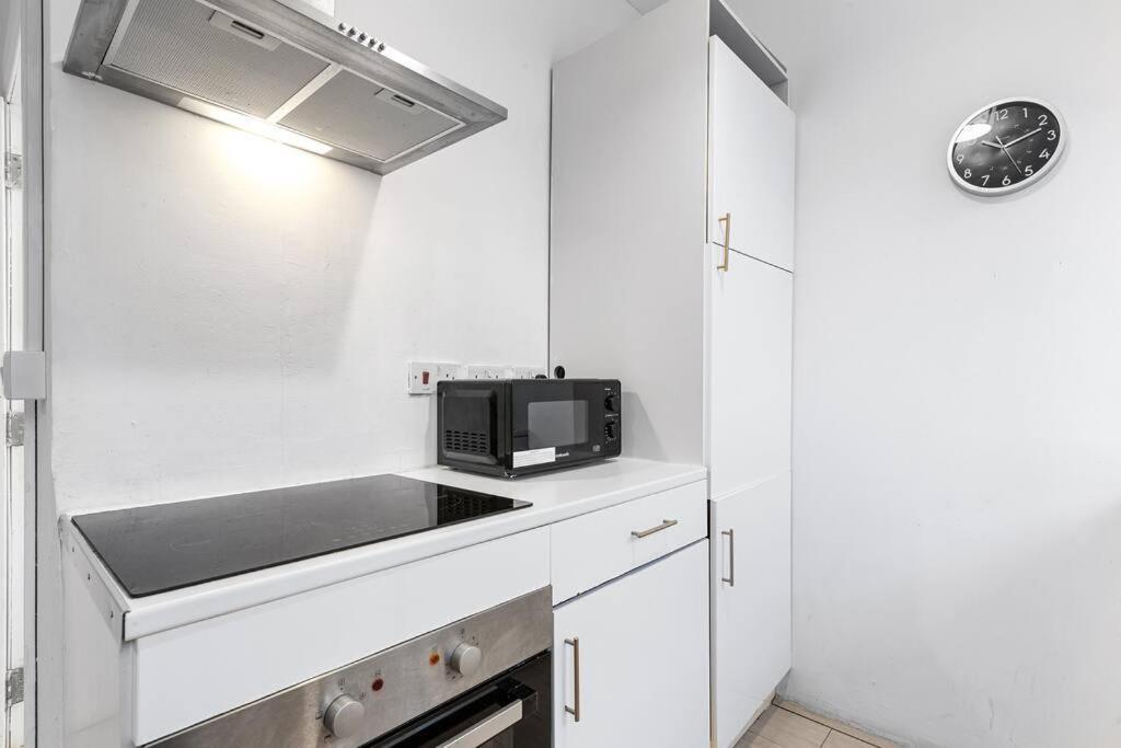 Holiday Home Near Kings Cross Sleep 12 Sp7 London Kültér fotó