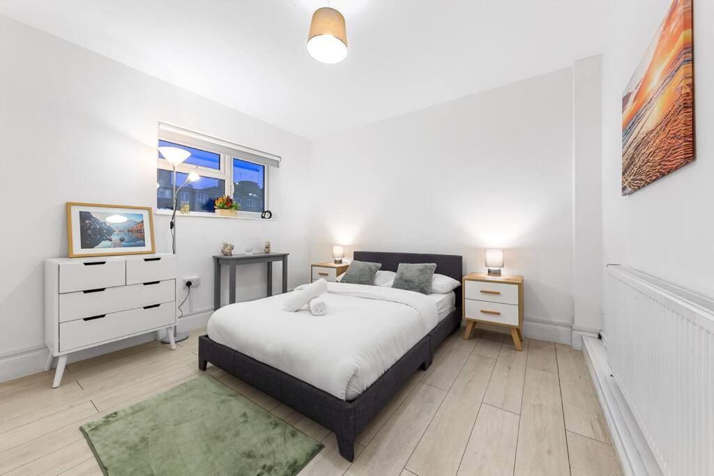 Holiday Home Near Kings Cross Sleep 12 Sp7 London Kültér fotó